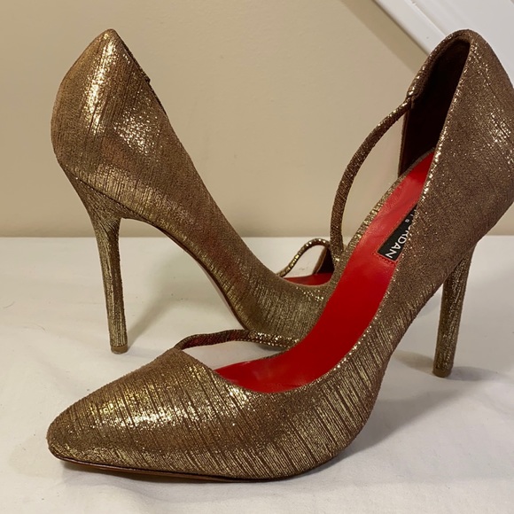 Charles Jourdan Shoes - Charles Jordan Paris Gold high heels 👠